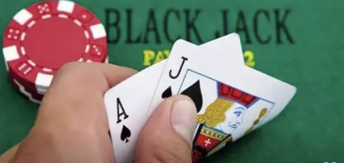 德州扑克到底是一个运气游戏，还是技术游戏？！
